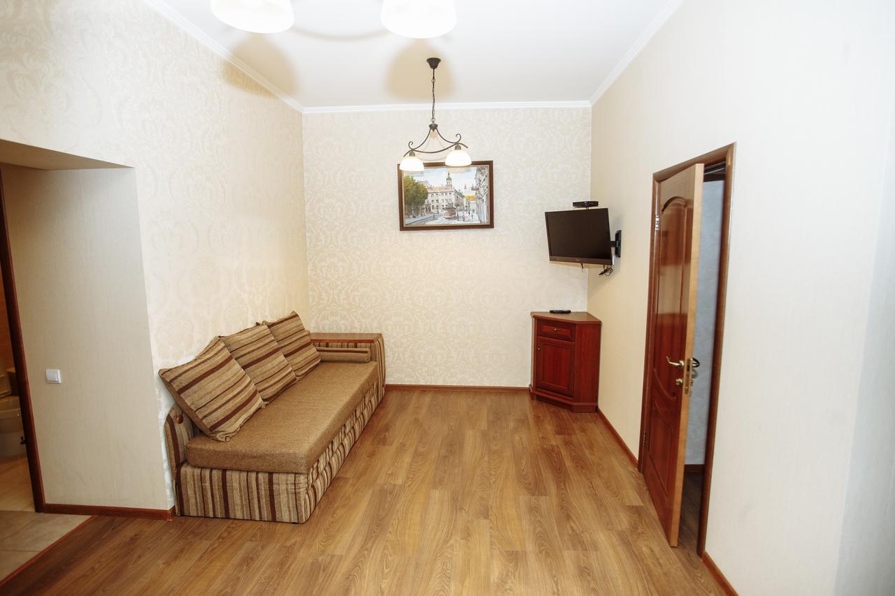 Apartment Near Museum ลวีฟ ภายนอก รูปภาพ